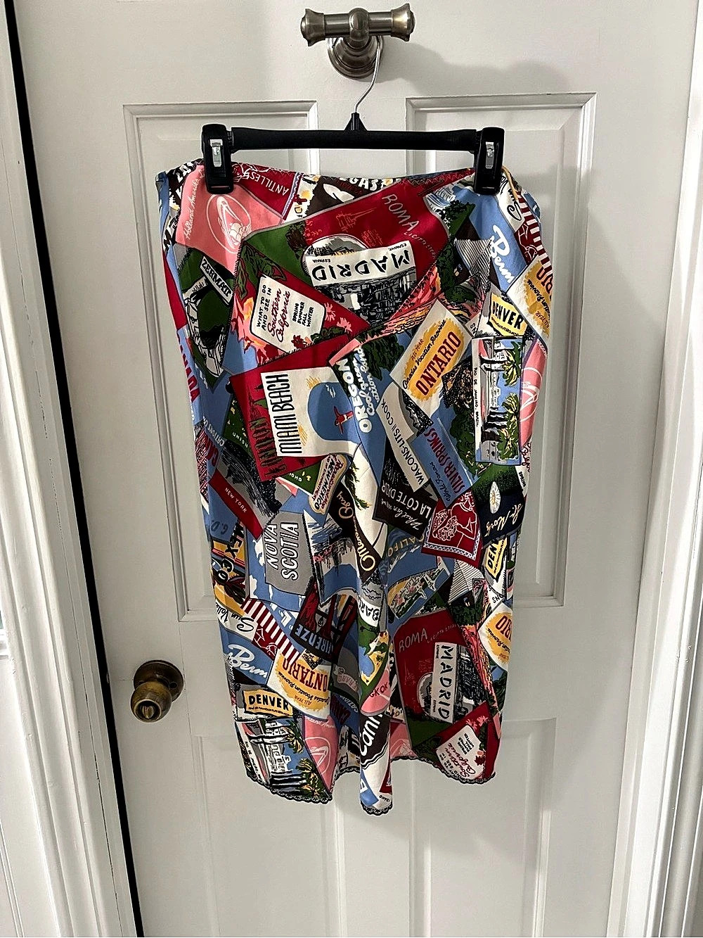 Rare y2k silk GAP postcard slip skirt with lace trim